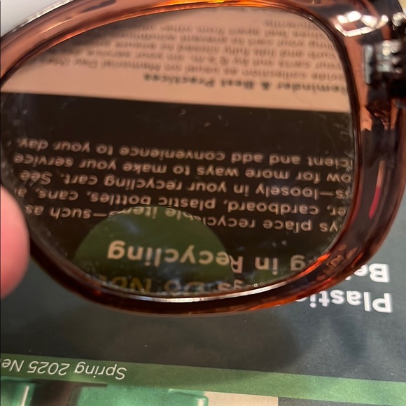 Elegant Brown Sunglasses - Picture 2 of 2